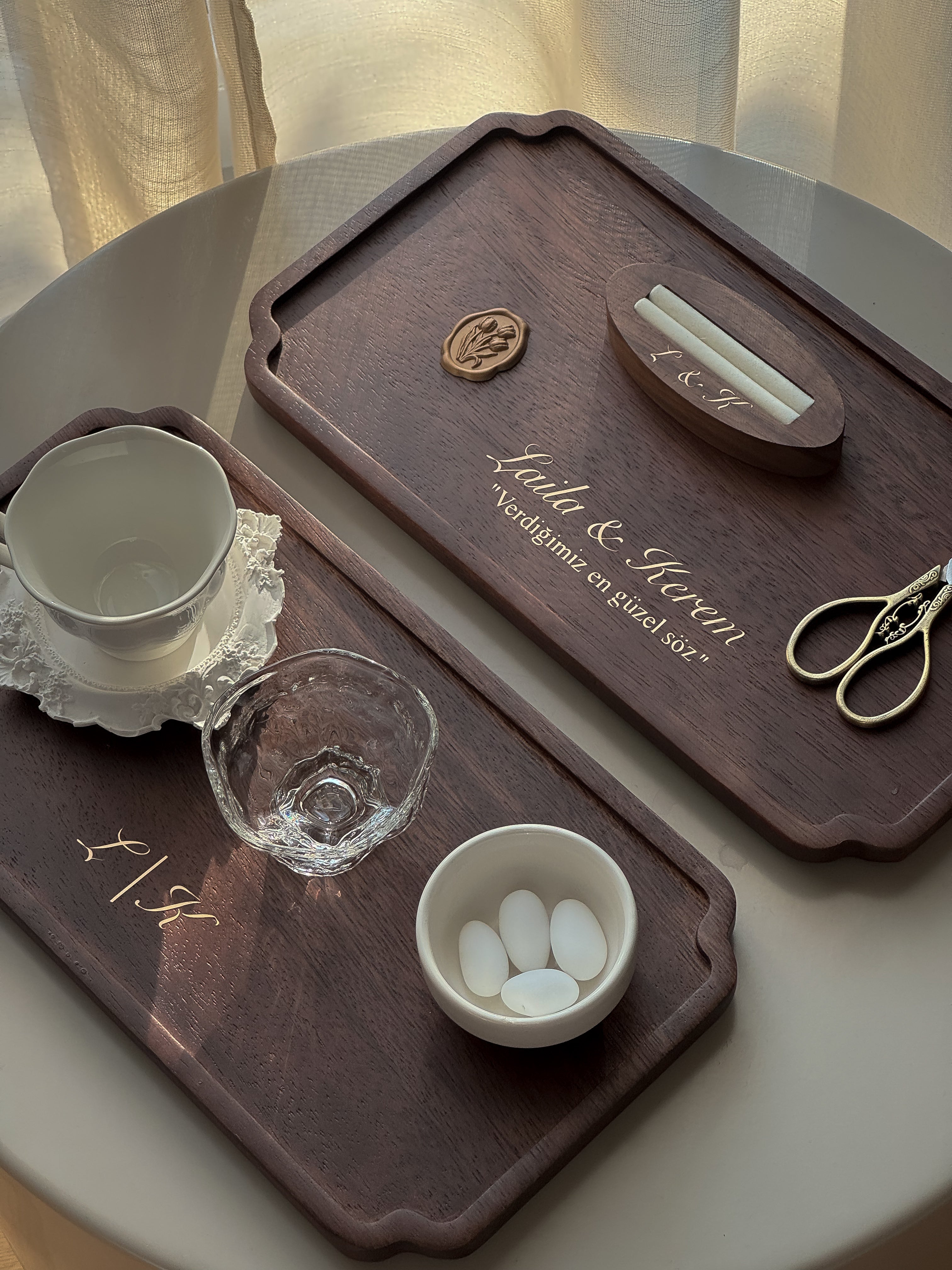 Personalisiertes Verlobungstablett - SET aus Holz