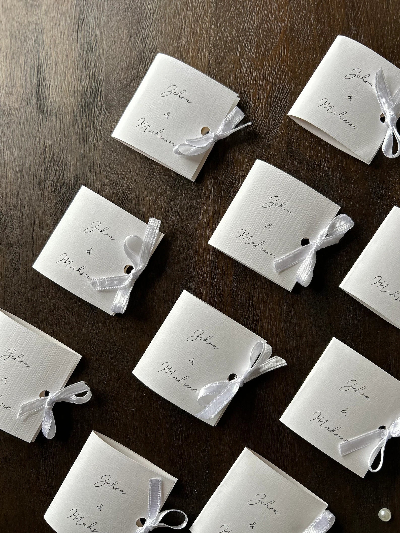 personalisierte Schokolade in Kärtchen als Gastgeschenk, Mitgebsel für jeden Anlass, Standesamt, Hochzeit, Verlobung