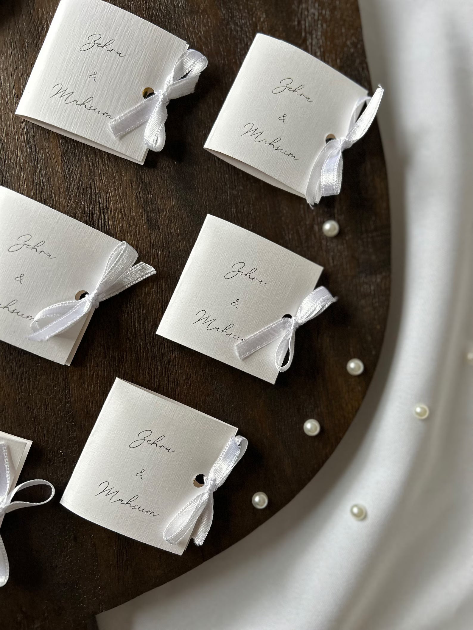 personalisierte Schokolade in Kärtchen als Gastgeschenk, Mitgebsel für jeden Anlass, Standesamt, Hochzeit, Verlobung
